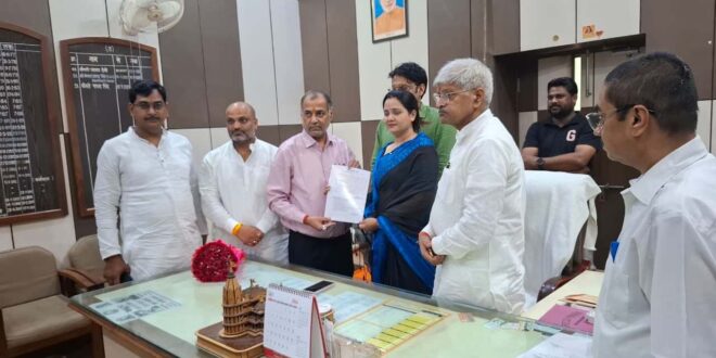जिला पंचायत अध्‍यक्ष सपना सिंह ने प्रशासक के रुप में किया कार्यभार ग्रहण