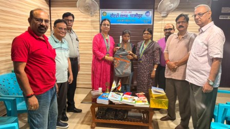 रोटरी क्लब गाजीपुर की साप्ताहिक बैठक संपन्न, उठायेंगे मुस्कान की पढाई का जिम्मा