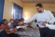 कस्तूरबा गांधी बालिका विद्यालय सादात के छात्राओ से किया डीएम ने संवाद, टॉफी मिलने से बच्‍चे हुए खुश   