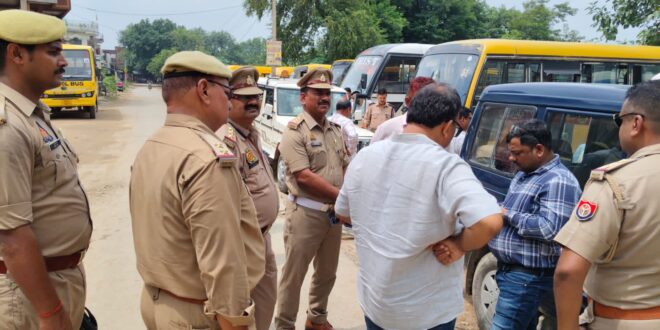 गाजीपुर: एवरग्रीन, सनसाइन सहित 12 विद्यालयो के 24 वाहनो का एआरटीओ ने किया चालान