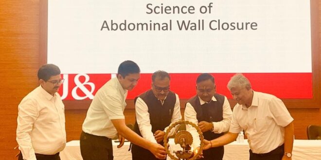 ट्रॉमा सेंटर, आईएमएस-बीएचयू में सूचरिंग एवं नॉटिंग के बुनियादी कौशल पर आयोजित हुआ कार्यशाला