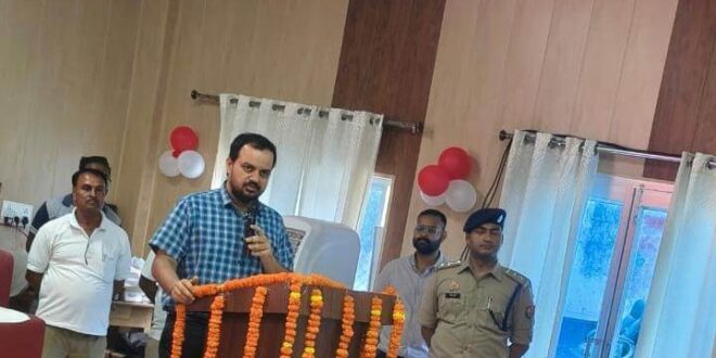 गाजीपुर: सीएम योगी ने ग्राम प्रहरियो का बढ़ाया मानदेय, कैशलेस इलाज की दी सौगात, डीएम-एसपी ने प्रहरियो को दी बधाई