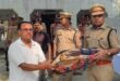 गाजीपुर पुलिस ने महात्‍मा गांधी व लाल बहादुर शास्‍त्री के जयंती पर दी श्रद्धांजलि, कर्मचारियों को किया गया सम्‍मानित
