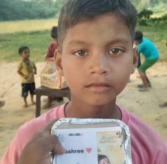 आर्यावर्त फाउंडेशन के अनुज कुमार यादव ने बेटी बचाओ बेटी पढ़ाओ पर आश्री का अनोखे अंदाज में मनाया जन्मदिन