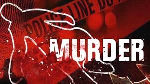 मऊ: दिनदहाड़े रास्‍ता रोककर पत्‍नी की चाकू मारकर पति ने की हत्‍या