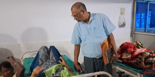 रुद्रांश हॉस्पिटल बहादुरगंज गाज़ीपुर में गंदगी और अनियमितता देखकर एसीएमओ नाराज, कहा- होगी कड़ी कार्रवाई