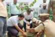 गाजीपुर: एक पेड़ मां के नाम अभियान के तहत डीएम, सीडीओ ने किया मेडिकल कालेज में पौधरोपण  