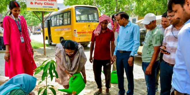 अशोका इंस्टीट्यूट वाराणसी में विश्व पर्यावरण दिवस पर हुआ वृक्षारोपण, संगोष्ठी और भाषण प्रतियोगिता का आयोजन