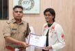 पुलिस अधीक्षक गाजीपुर ने योग प्रशिक्षको को किया सम्‍मानित