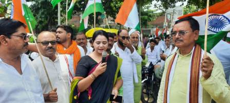 गाजीपुर: देश के गौरव और राष्‍ट्रीय एकता का प्रतीक है तिरंगा- जिला पंचायत अध्‍यक्ष सपना सिंह
