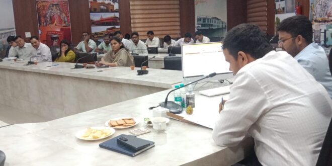 गाजीपुर: राष्‍ट्रीय प्रेम, एकता व तिरंगे के प्रति सम्‍मान है हर घर तिरंगा अभियान- डीएम