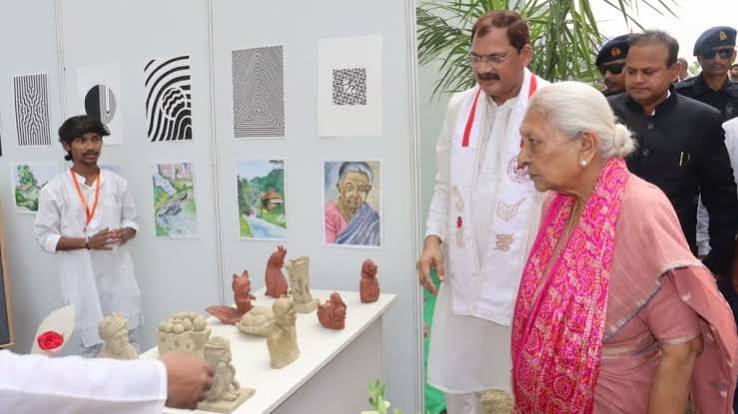 महाराजा सुहेलदेव विश्वविद्यालय, आजमगढ़ का दीक्षांत समारोह संपन्न, बोलीं राज्यपाल- पढ़ाई के साथ कौशल सीखकर प्राप्त करें रोजगार