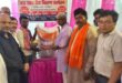 गाजीपुर: भाजपा जिलाध्‍यक्ष ओमप्रकाश राय ने बाढ़ प्रभावित परिवारों में बांटा राहत साम्रग्री