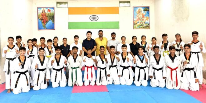 गाजीपुर: जिला विद्यालयी ताईक्वांडो प्रतियोगिता में खिलाड़ियों ने दिखाया दम
