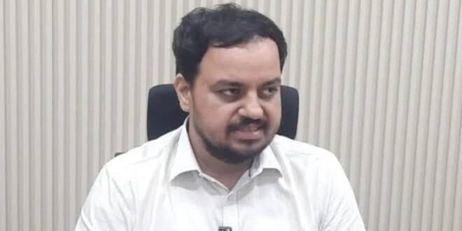 गाजीपुर: जन्म प्रमाण पत्र के नाम पर अवैध वसूली पर डीएम सख्‍त, दिए कड़े निर्देश