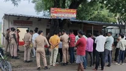 जौनपुर: दुकान के सामने सो रहे अधेड़ की सिर कूंचकर हत्‍या