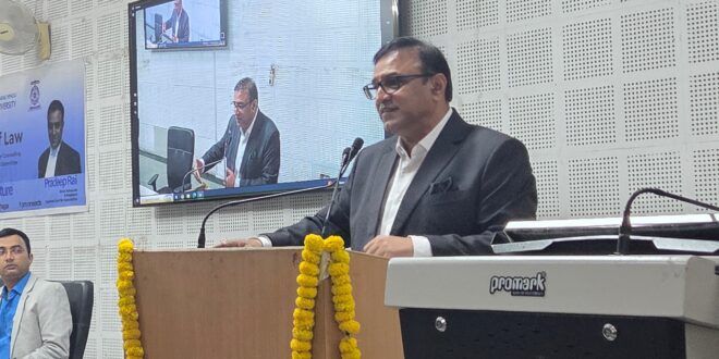बीएचयू में सुप्रीम कोर्ट बार एसोसिएशन के अध्यक्ष प्रदीप राय का आयोजित हुआ व्याख्यान