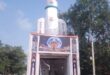 नंदगंज के चोचकपुर मोड़ पर इसरो के एलवीएम-3 एम की थीम पर बना मां दुर्गा का भव्य पंडाल, बना आकर्षण का केंद्र