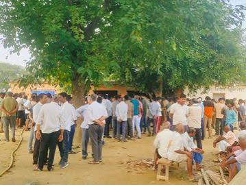जौनपुर: अधेड़ की हत्‍या, स्‍कूल परिसर में मिला शव, मचा हड़कंप  