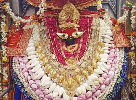 मिर्जापुर: शारदीय नवरात्र के पहले दिन विंध्‍याचल धाम में उमड़ा श्रद्धालुओं का जनसैलाब